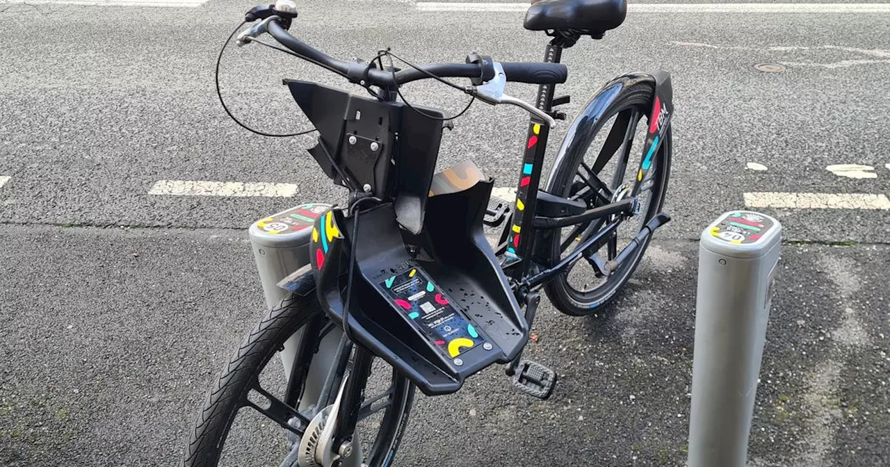 Pour les nouveaux vélos en libre-service à Bordeaux, les déboires s’accumulent