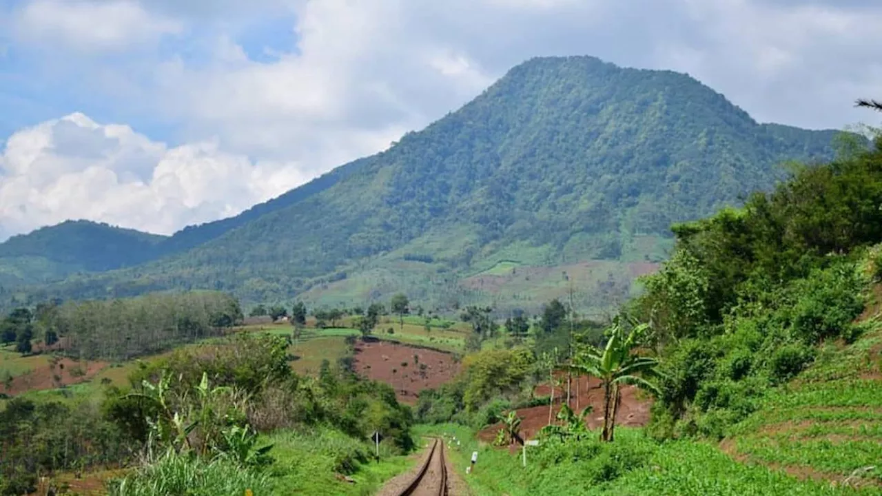 6 Fakta Menarik Gunung Mandalawangi di Bandung yang Terkenal dengan Legenda Raja Mandala