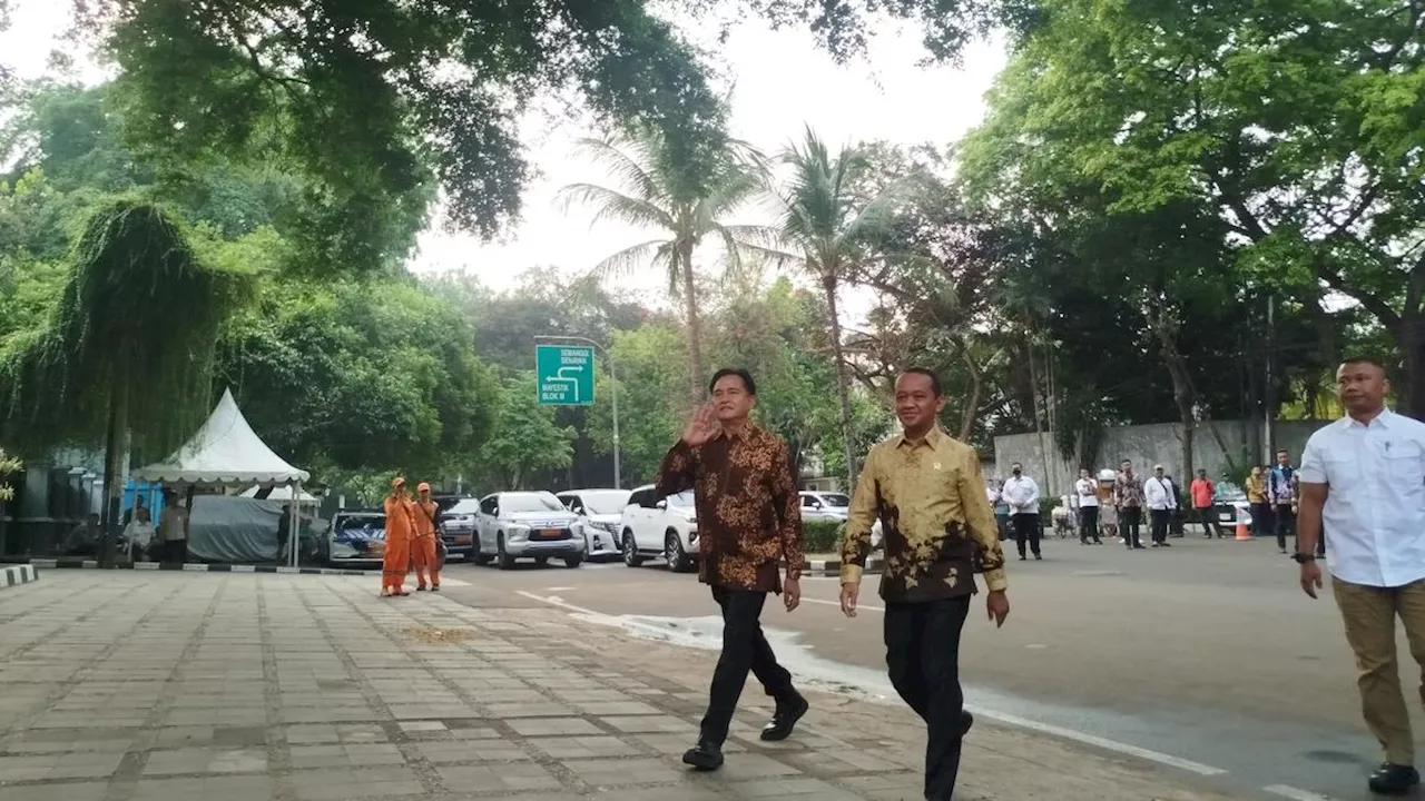 Sambangi Kediaman Prabowo, Bahlil dan Yusril Tiba Berbarengan di Kertanegara