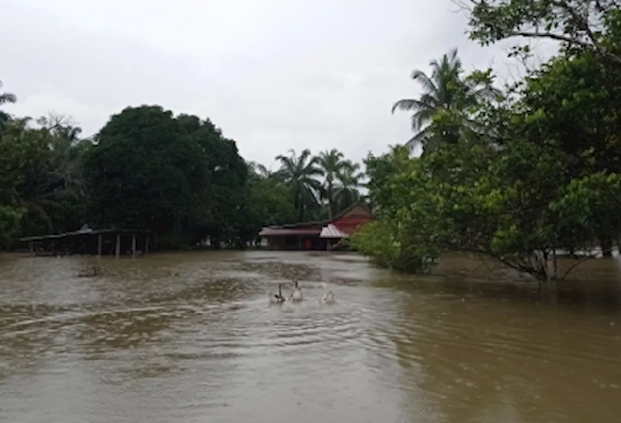 Pahang joins list of flood-hit states as Malaysia endures monsoon transition phase, minor changes reported in Johor, Perak and Kedah