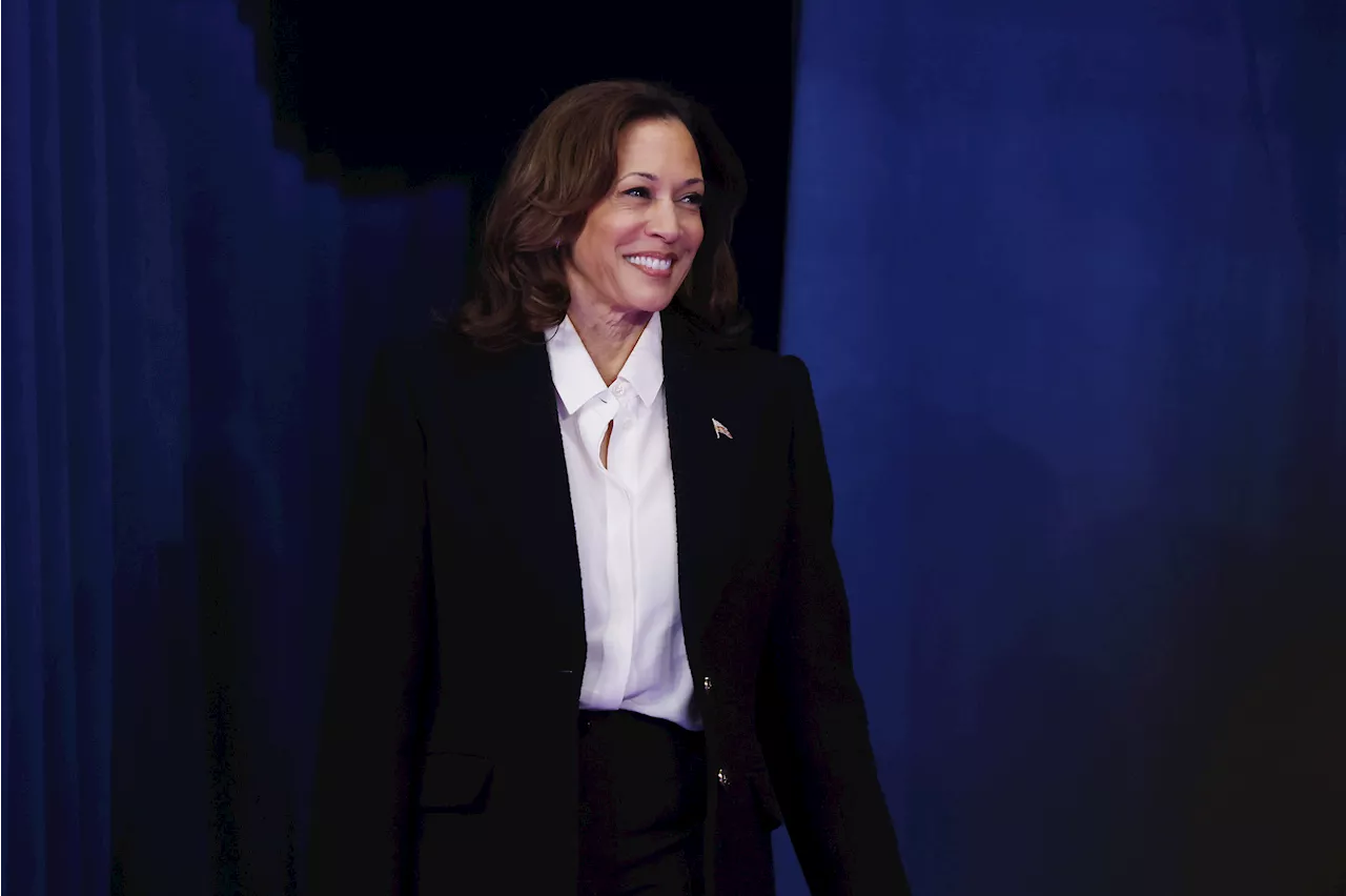 Kamala Harris Polling Lead 'Not Real' Says Ex-Obama Aide