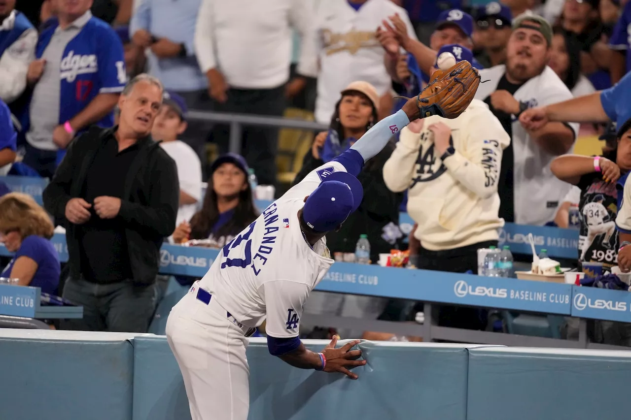 Dodgers tie postseason mark of 33 straight scoreless innings, top Mets in NLCS opener