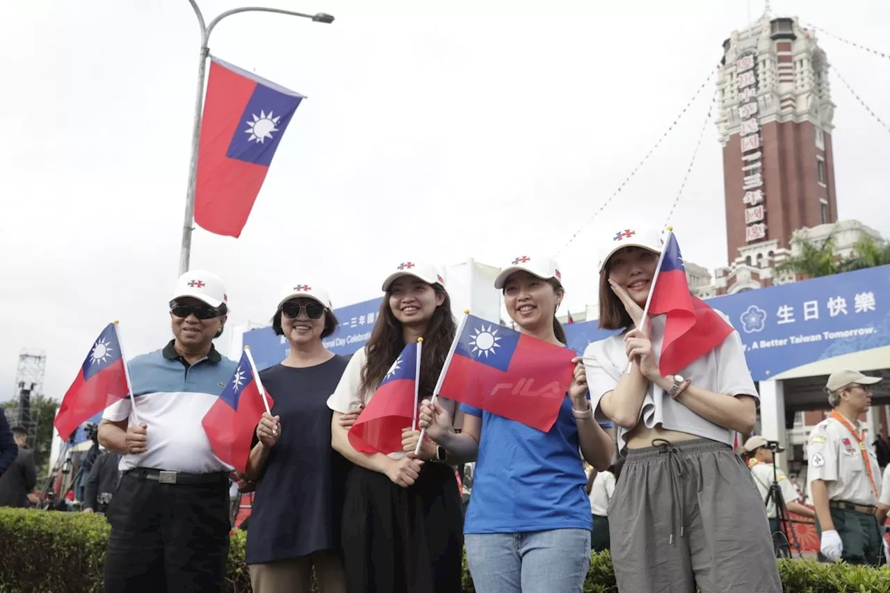 China holds naval and air force exercises surrounding Taiwan to warn against independence