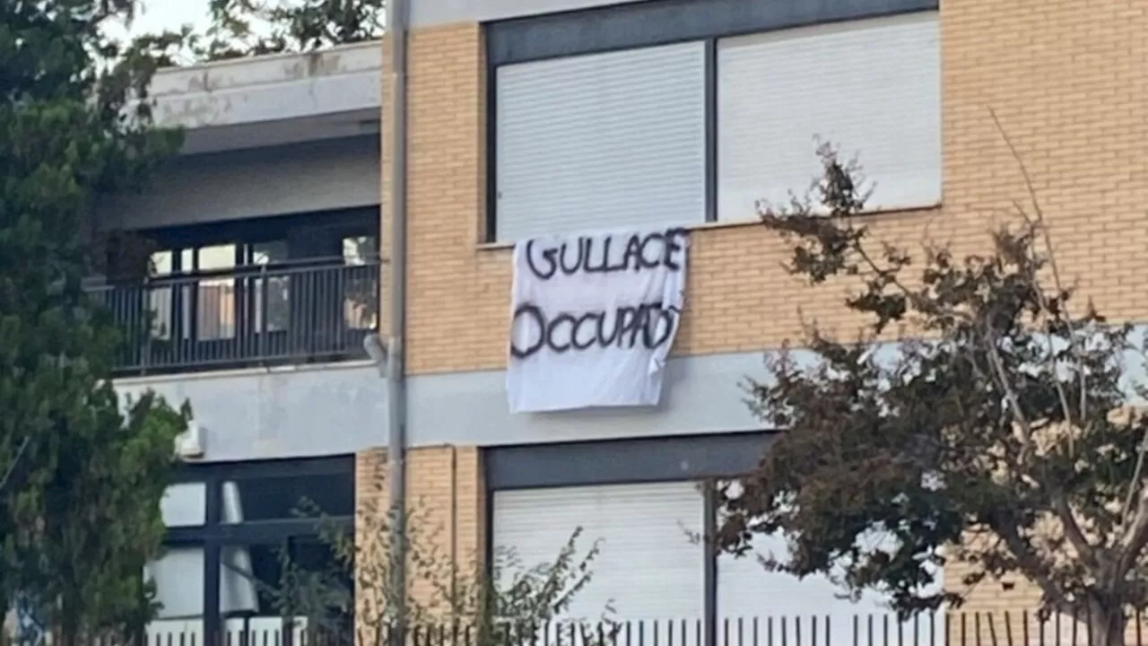 Liceo Gullace, dopo le proteste per il cantiere scatta l'occupazione della scuola