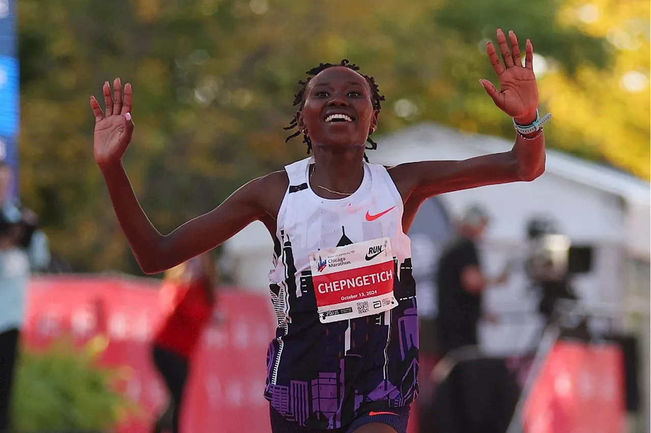 À Chicago, la Kényane Ruth Chepngetich pulvérise le record du monde du marathon en moins de 2h10