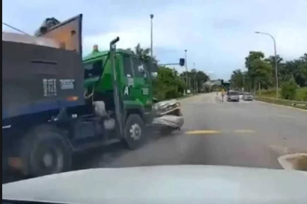 Failed brakes crash lorry into four cars, two bikes in Batu Pahat