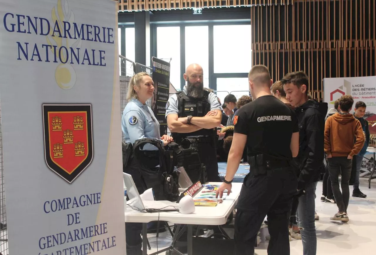 Charente-Maritime : armée et Éducation nationale, un mariage contesté