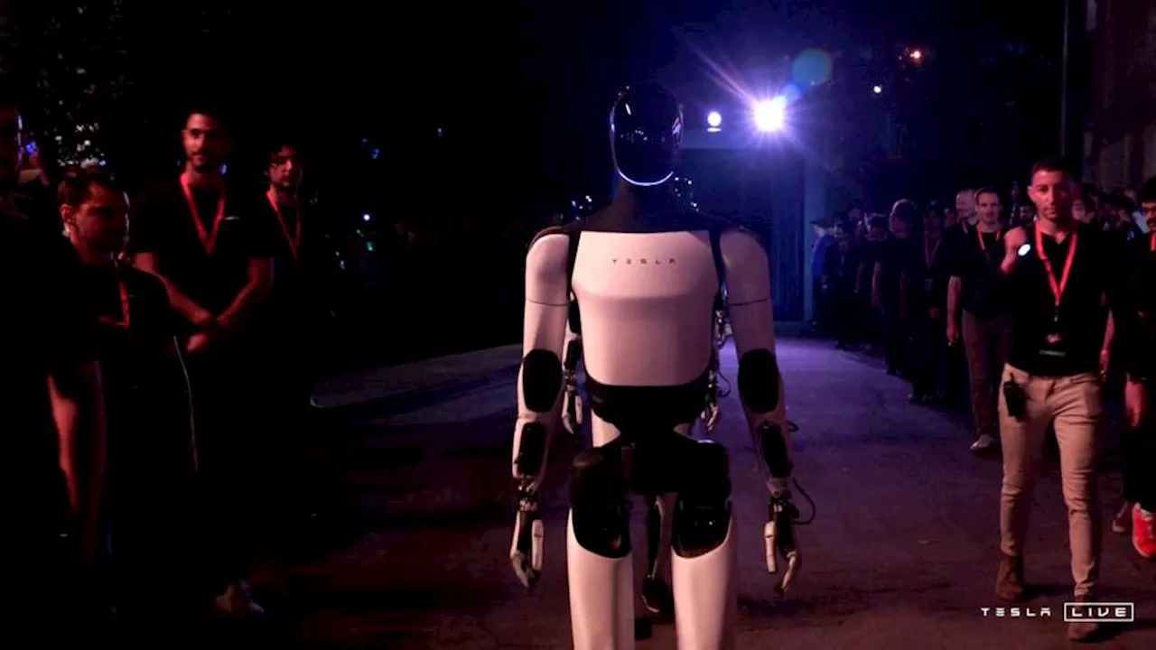 Did Elon Musk steal director Alex Proyas' designs from I, Robot?