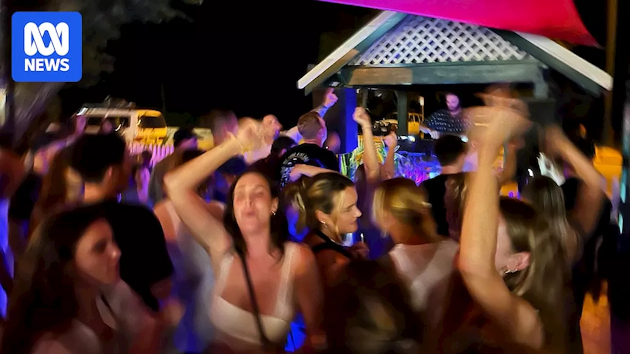 NSW government to scrap restrictions for hospitality venues as residents will be deterred from making noise complaints under vibrancy reforms