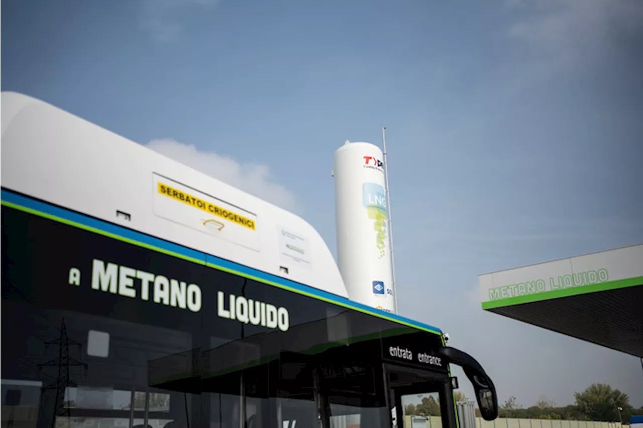 Al via a Bologna l'impianto a metano liquido per i bus di Tper