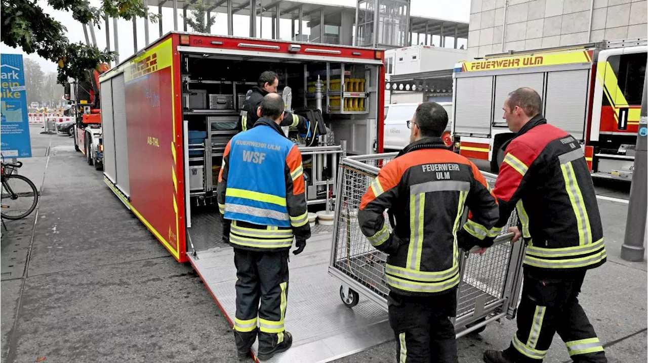 Ulm: Aufzug am Ulmer Bahnhof bleibt stecken: Feuerwehr muss acht Menschen retten