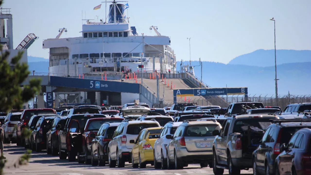 Swartz Bay ferry waits prompt early booking reminder for long weekend travelers