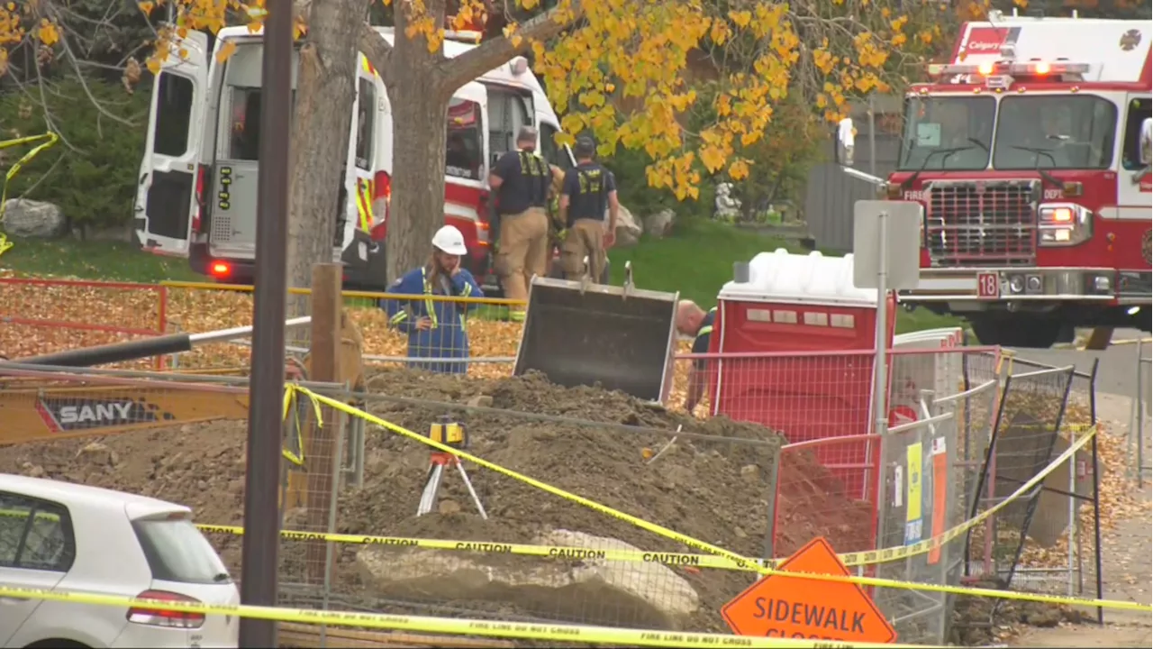 Homes evacuated after contractors hit gas line in northwest Calgary