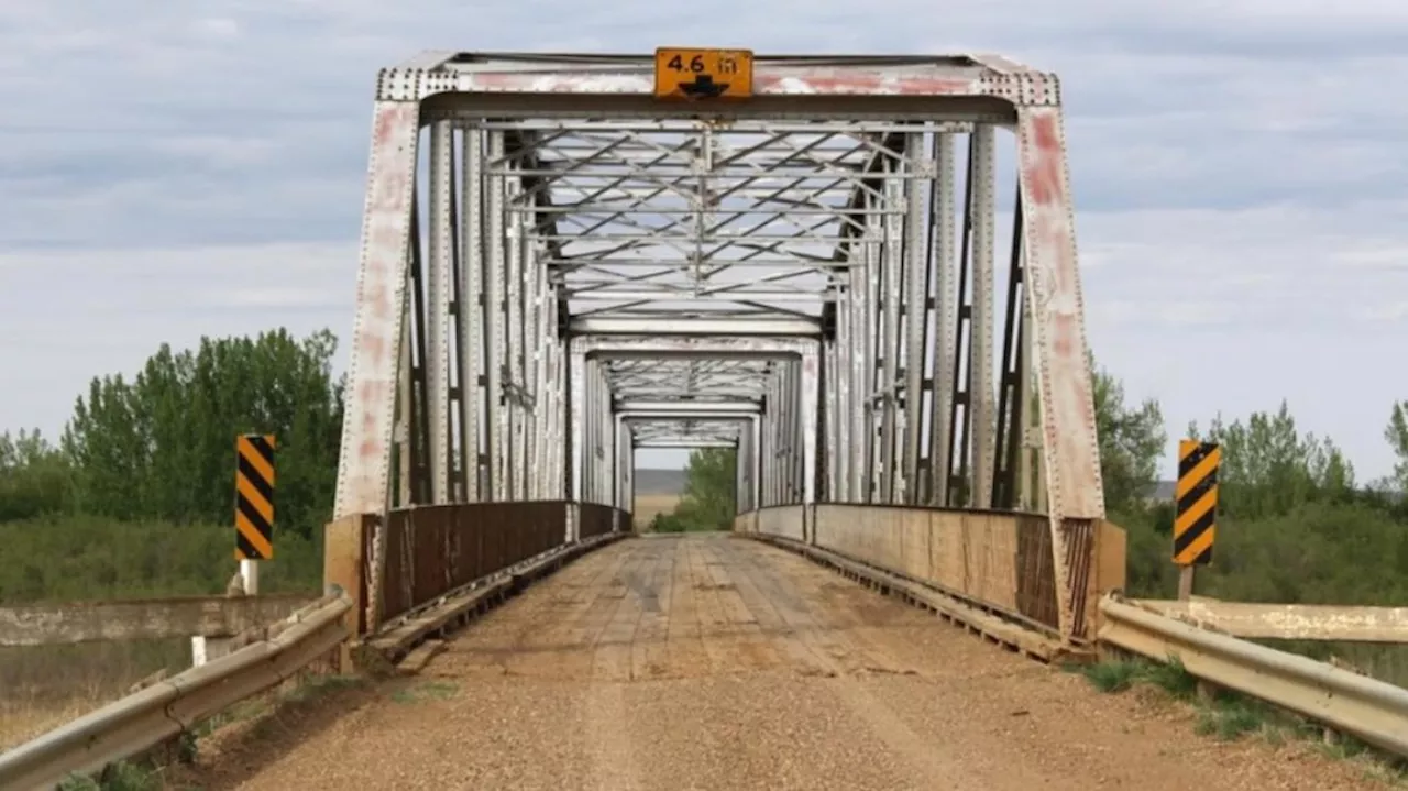 Vehicle burnouts believed to have started fire on bridge in southeast Alberta: RCMP