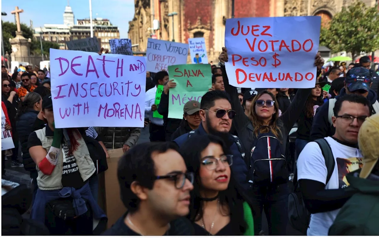 FOTOS: Trabajadores del PJF protestan frente al Club de Banqueros en el marco del CEO Dialogue