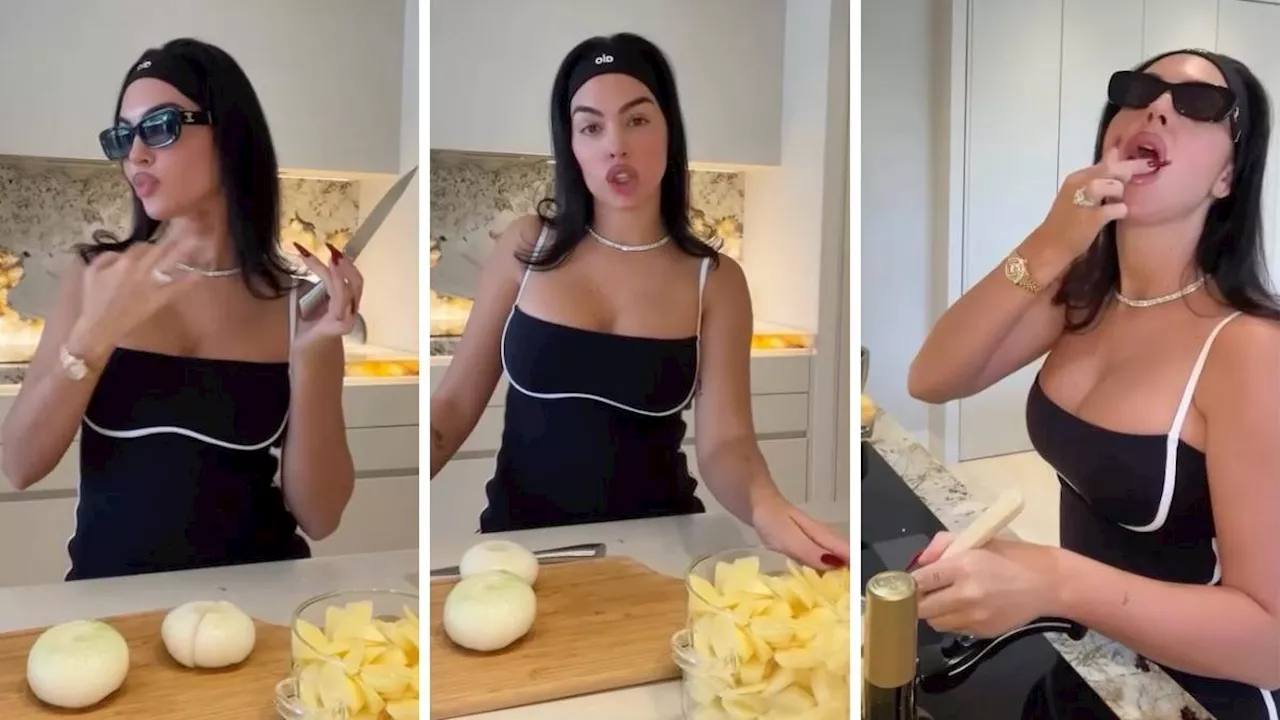 Georgina Rodriguez cucina in minidress aderente e manda i social in tilt