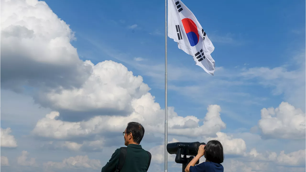 Corea del Norte destruye carreteras que conectan con Corea del Sur