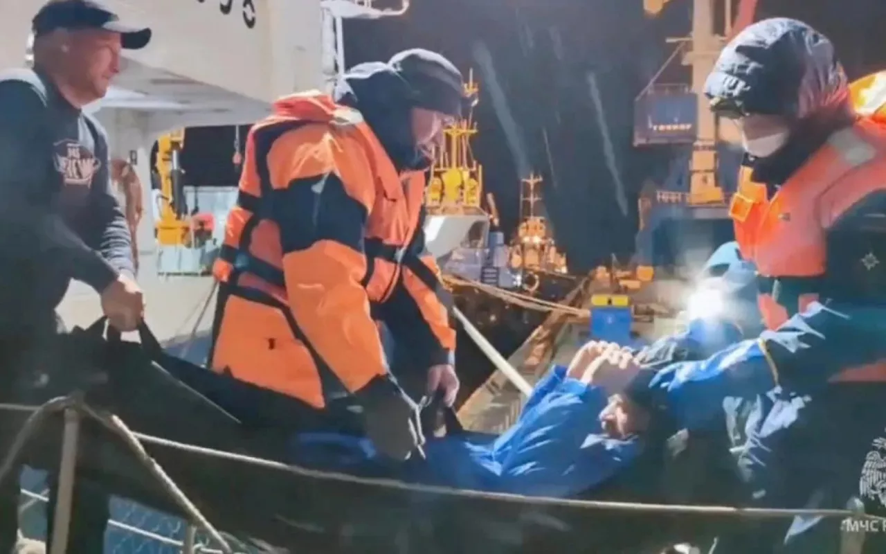 Homem sobrevive após mais de dois meses à deriva em bote inflável no Mar de Okhotsk