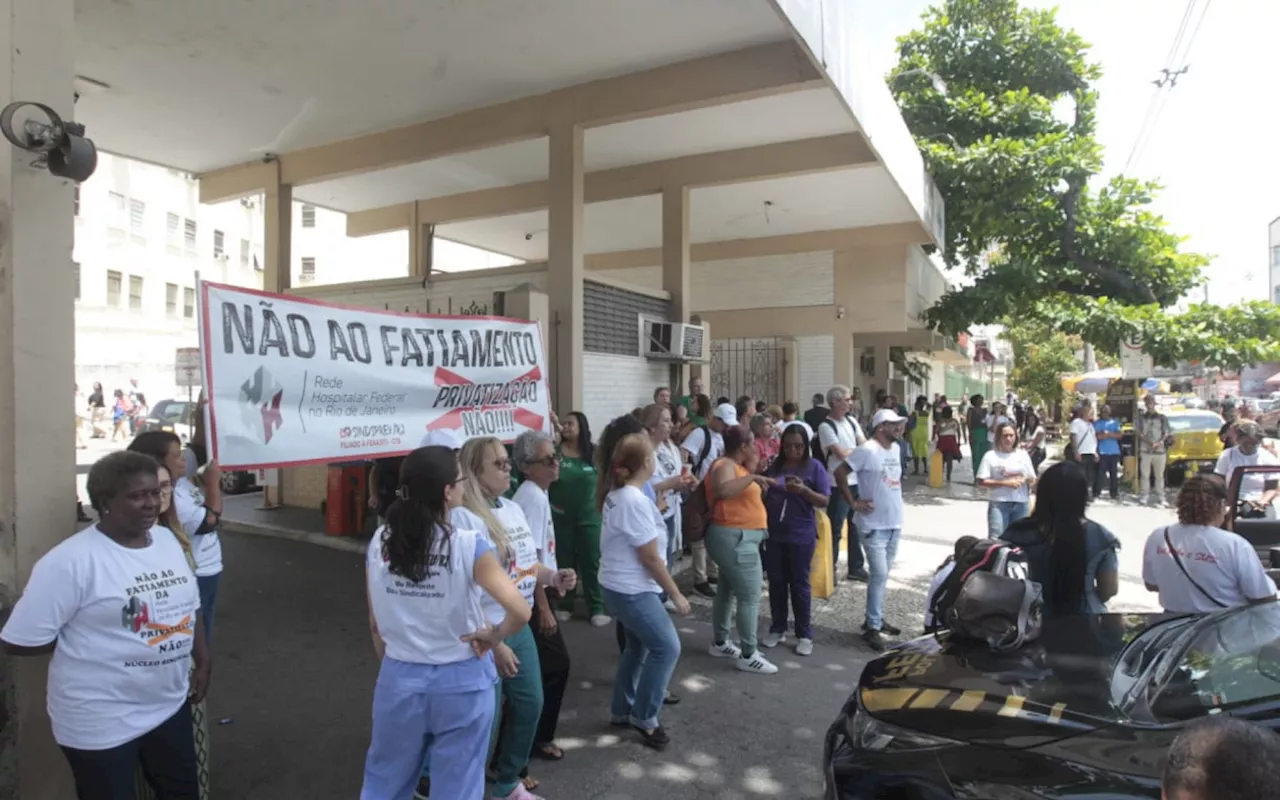 Servidores protestam contra mudança de gestão do Hospital Federal de Bonsucesso