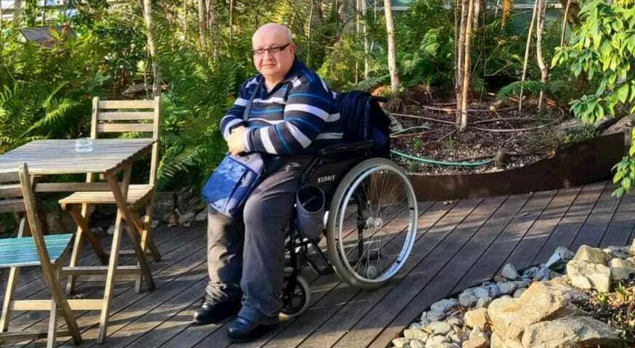 «Nel mio taxi non trasporto disabili»: l'odissea di Tonino, 61enne in sedia a rotelle che voleva solo tornare