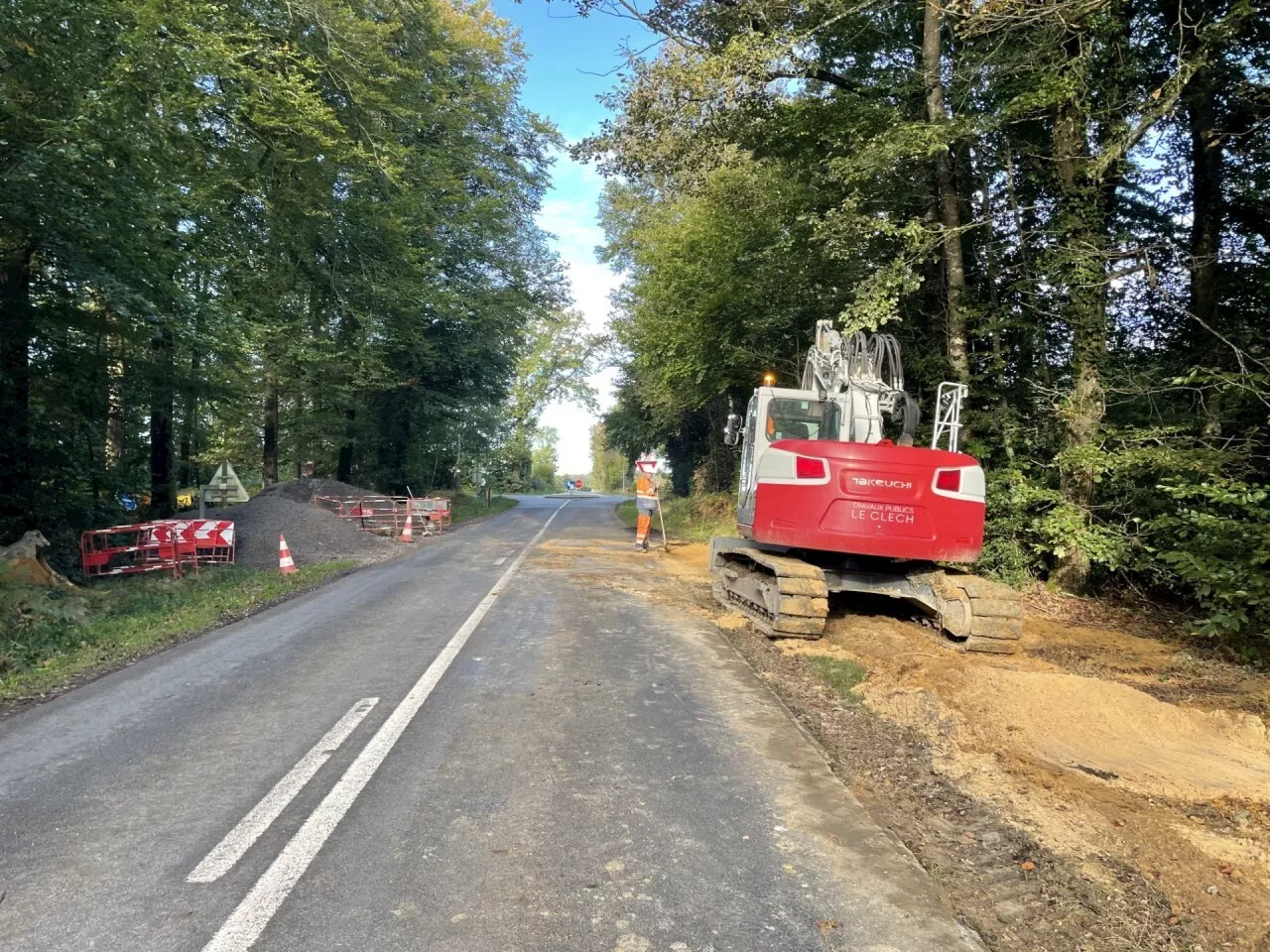 Réunion de chantier sur les travaux d'un montant de 400 000 euros à Bubertré