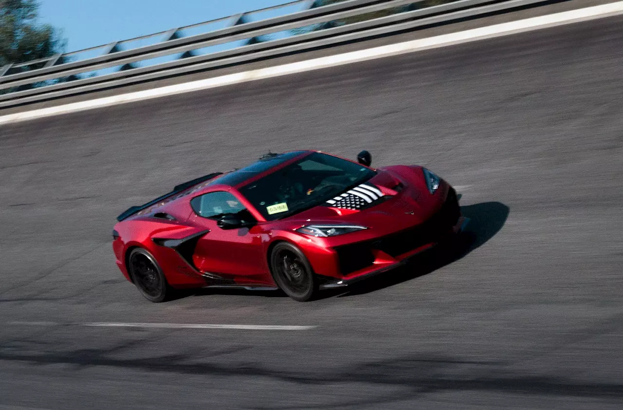 2025 Chevrolet Corvette ZR1 clocks top speed of 233 mph