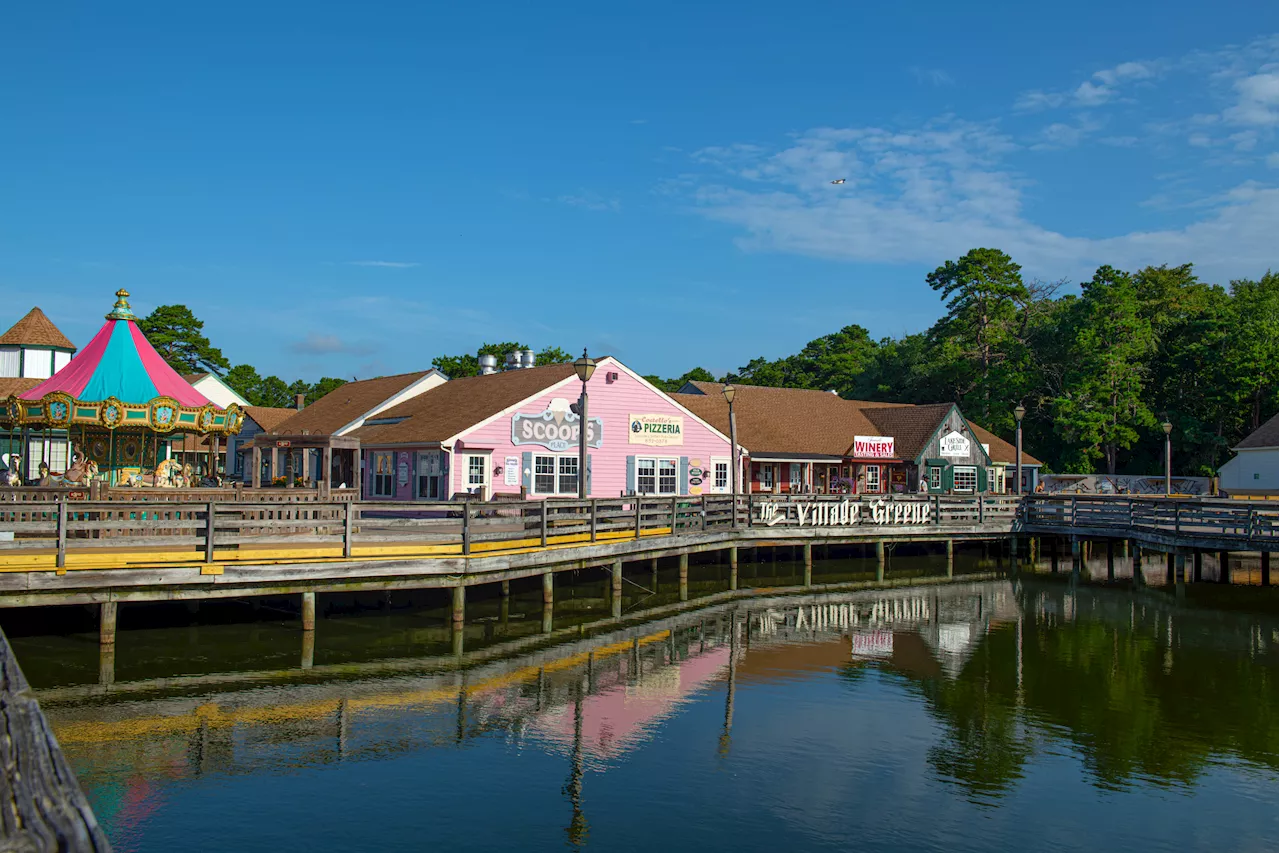 Woman Shares Life in America's Cutest Town: 'Real Life Stars Hollow'