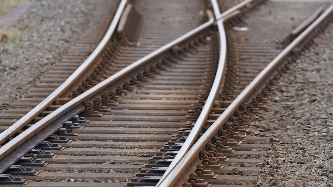 Sachsen: Kabel durchtrennt - Großstörung des Zugverkehrs nach Zittau