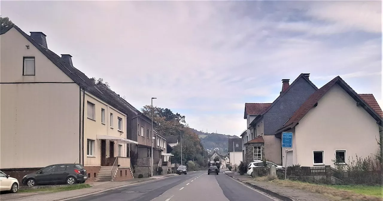 Ortsdurchfahrt im Dorf bei Beverungen wieder frei: Die Ampel ist weg