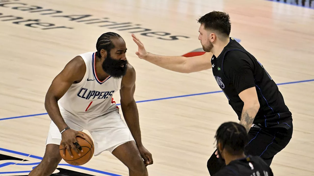 Kyrie Irving's Status for Clippers vs Mavericks