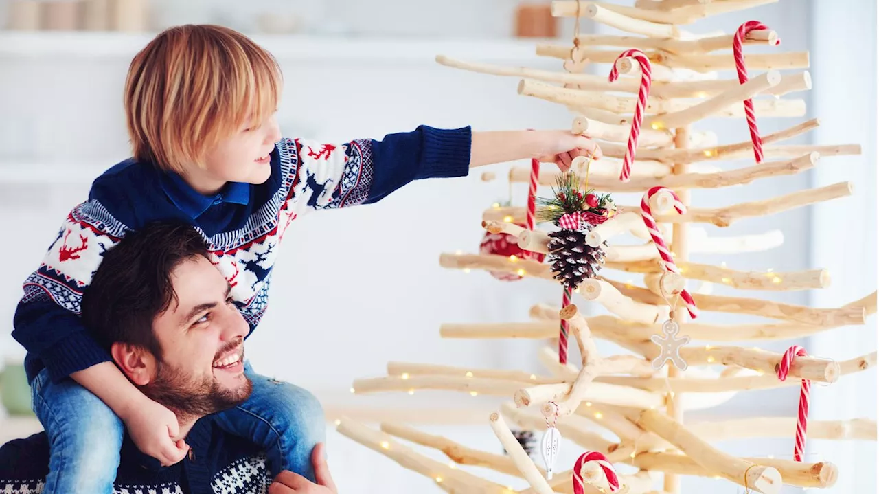 Weihnachtsbaum-Alternativen: Modelle aus Holz, Plastik und Metall