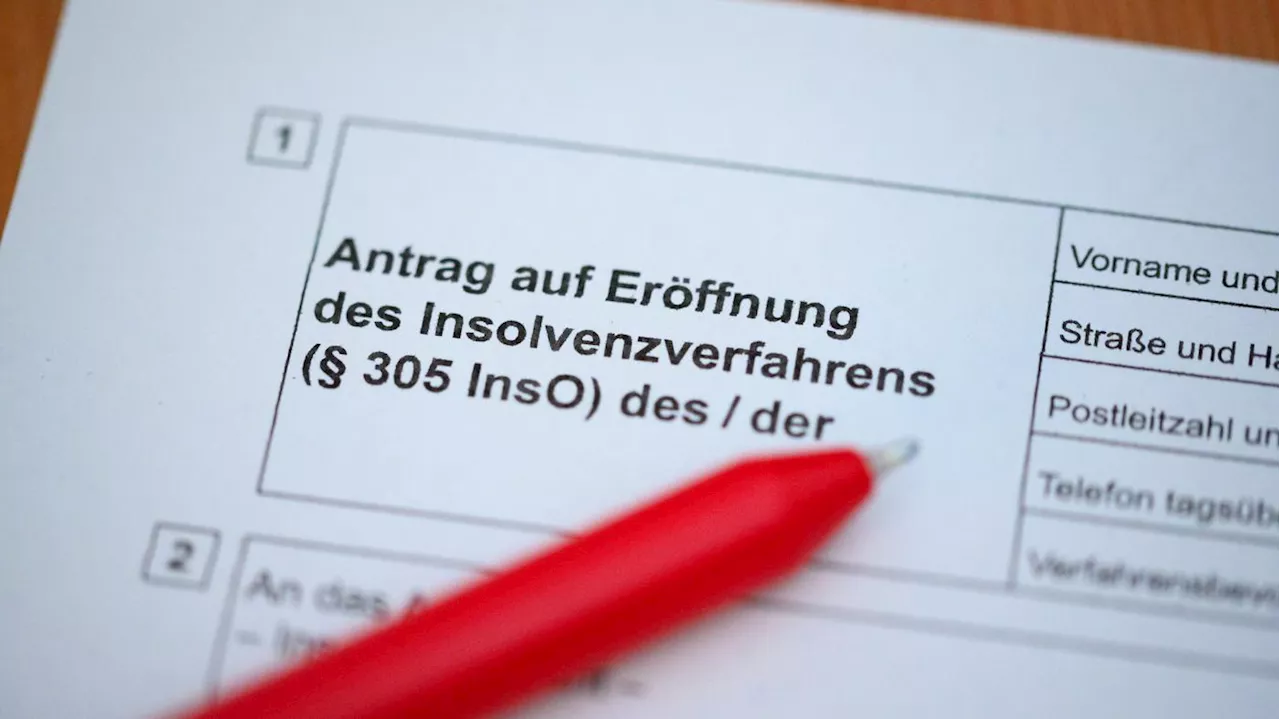 „Es dürfte eine deutliche Marktbereinigung stattfinden“: Experten erwarten 2024 mehr Firmenpleiten in Deutschland als bisher angenommen