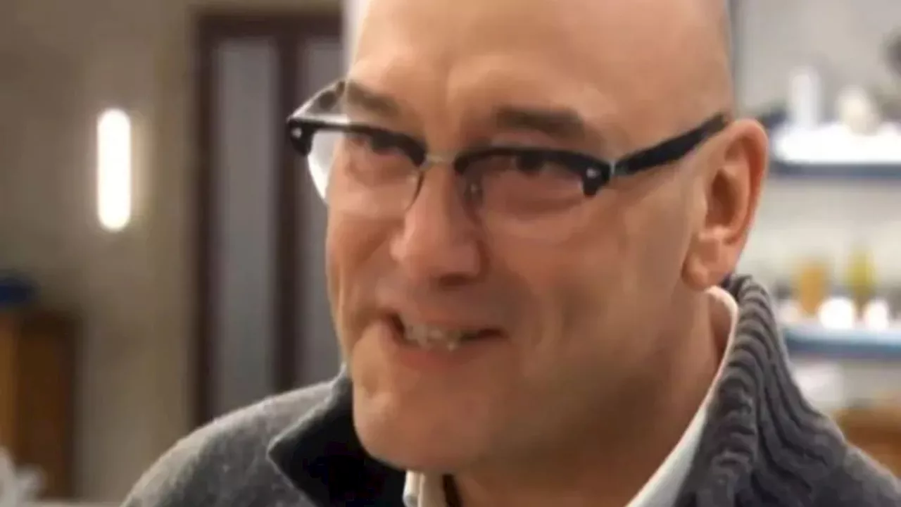 Watch the uncomfortable moment Gregg Wallace makes rude innuendo about Celeb Masterchef star in unearthed...