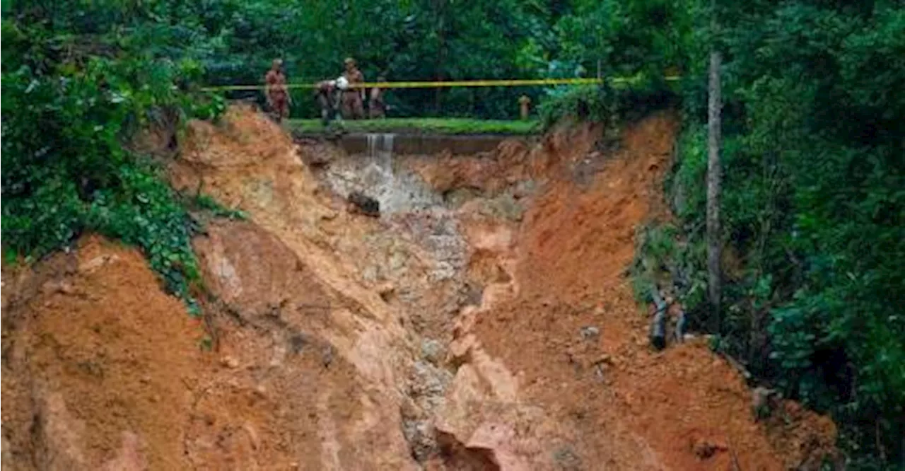 Police order 20 houses vacated following landslide in Taman Melawati