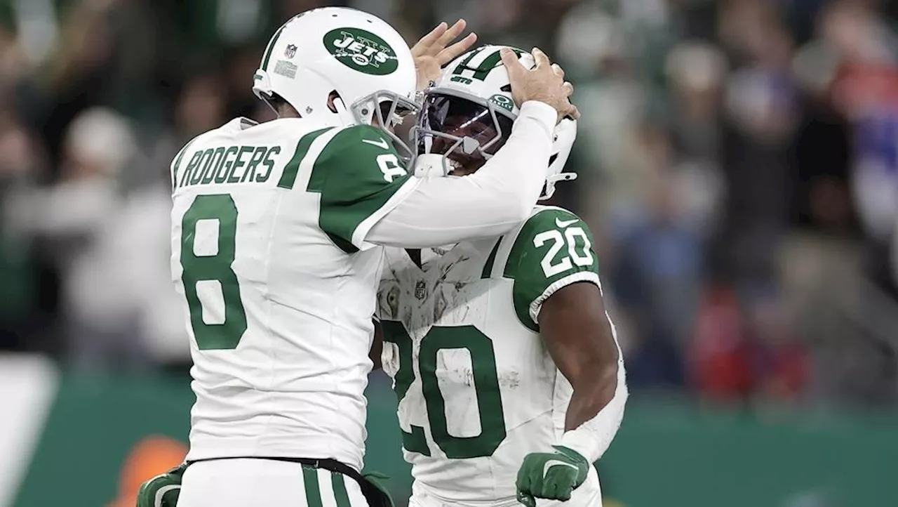 Rodgers Throws Hail Mary Touchdown as Jets Stun Bills