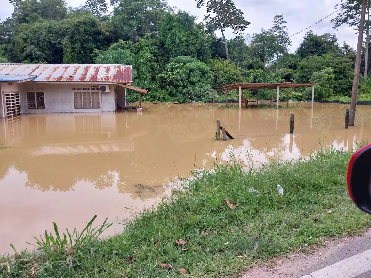 Banjir di Pahang: Mangsa meningkat kepada 1,282 orang di enam PPS di Temerloh