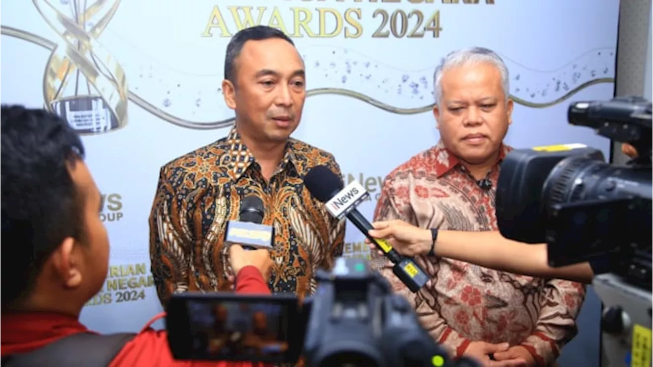 Polri Raih Penghargaan Lembaga Dengan Pelayanan dan Komunikasi Terbaik