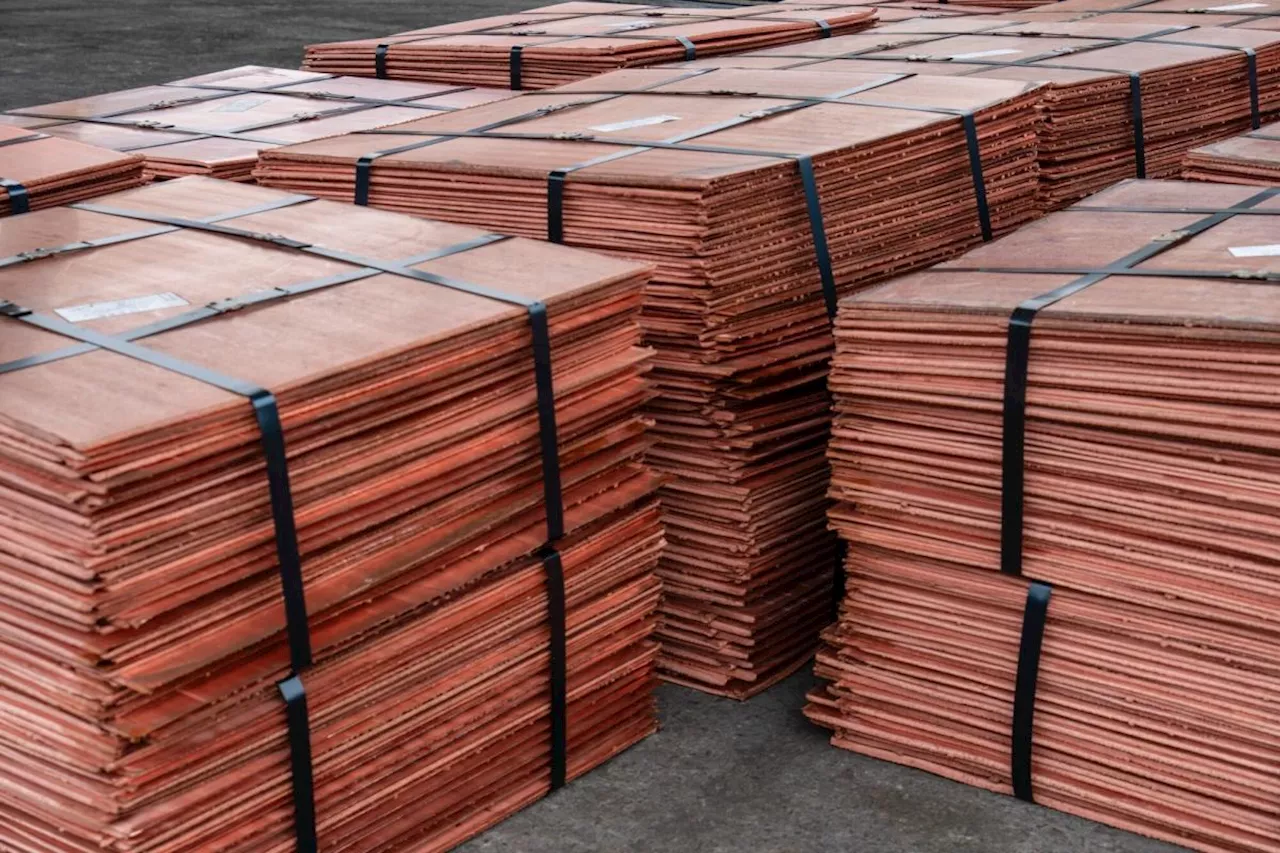 Copper Slides to Three-Week Low on Fresh Jitters Over China