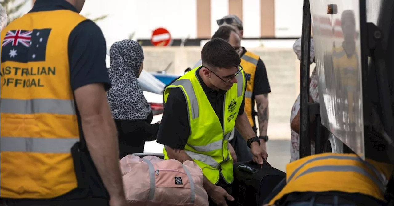 Final mercy flight out of Lebanon returns hundreds of Australians home