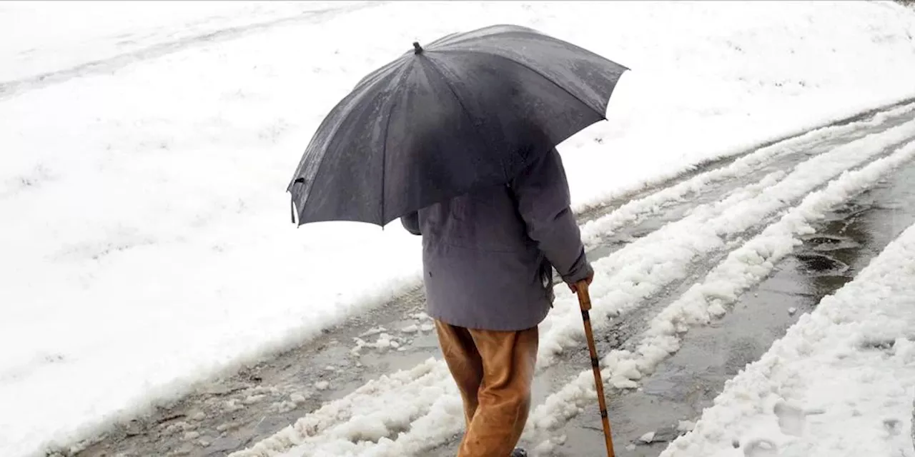 La Aemet avisa de una masa de aire frío que traerá el invierno a España: nieve, lluvia y desplome térmico e...