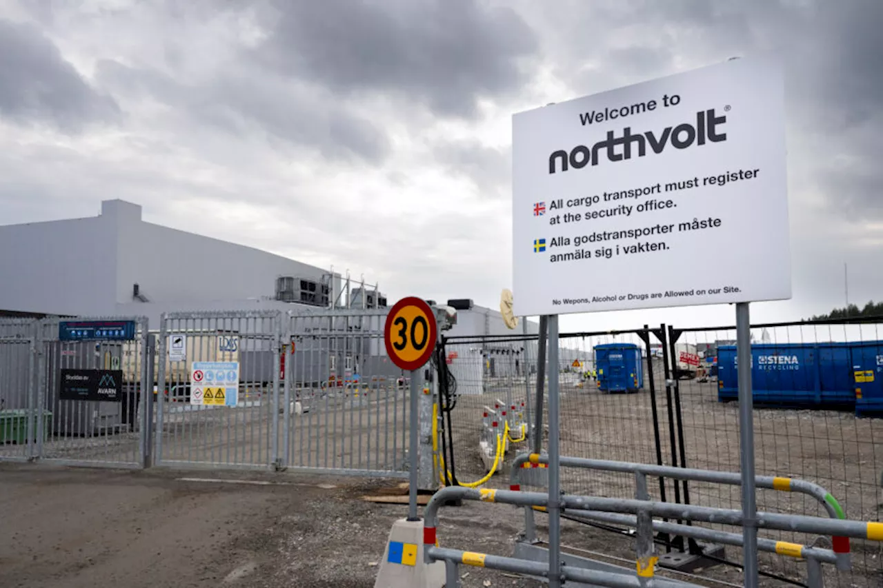 Northvolt: Över 300 anställda får sparken