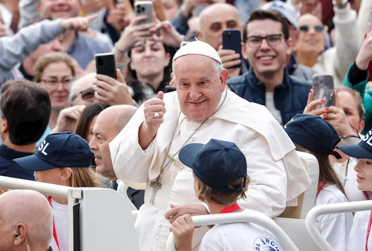 Papa Francesco conduce l'udienza generale settimanale