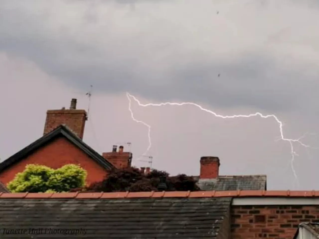 Rain and flood Preston weather warning extended by the Met Office