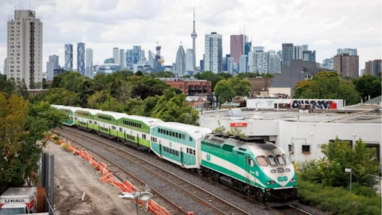 Metrolinx shakes up leadership, cutting ties with 2 senior managers