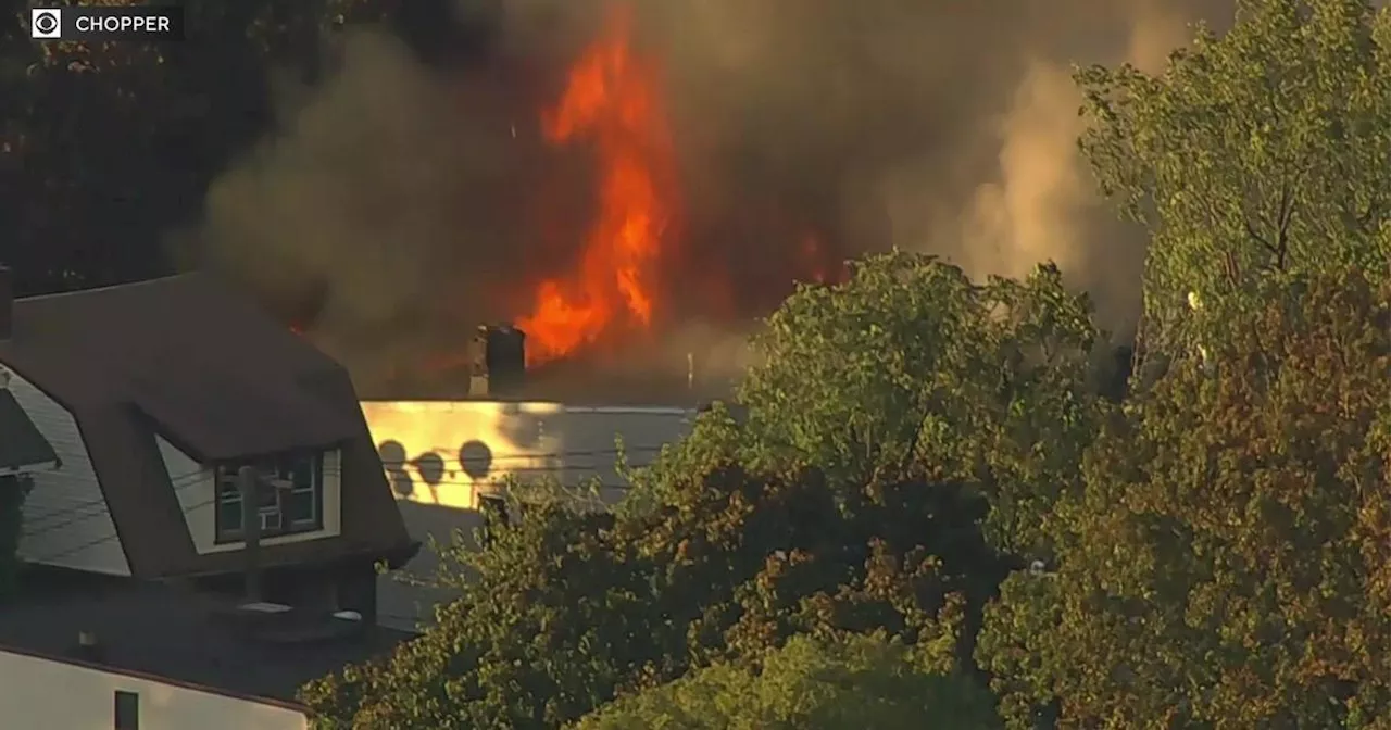 Fire tears through 5 homes on Newark-Irvington border in N.J.