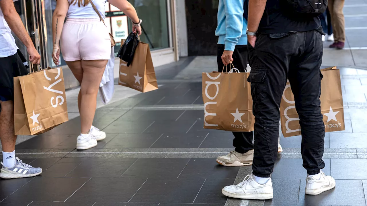 Retail spending report could show consumers still pouring money into the economy