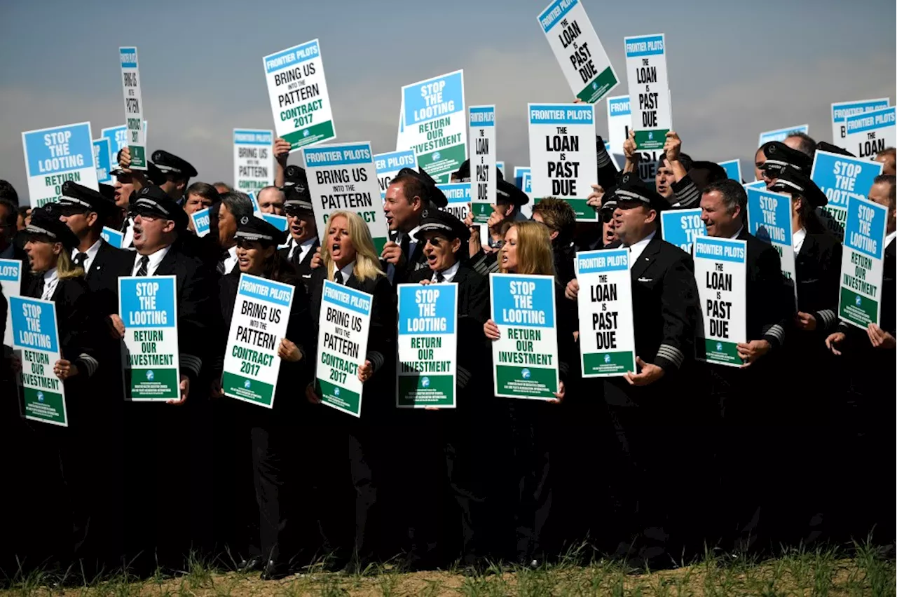 Frontier Airlines Pilots Vote to Strike if Contract Talks Fail