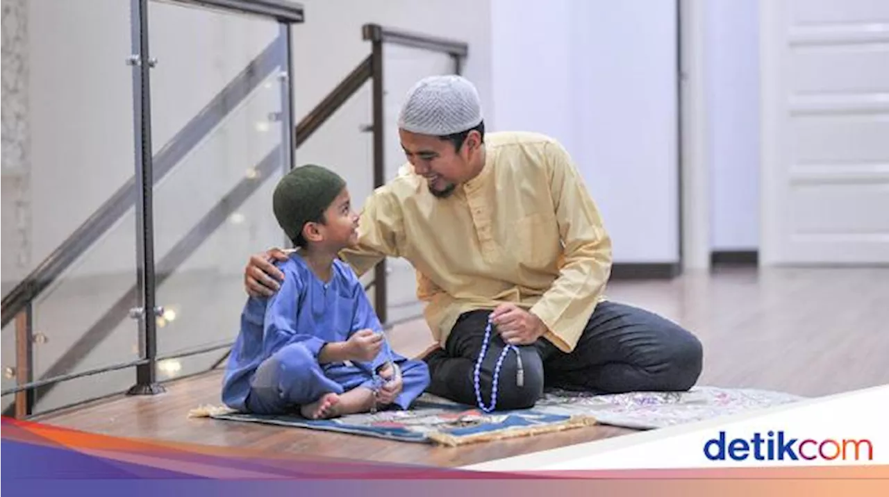 10 Ayat Al-Qur'an tentang Peran Penting Ayah, Tak Hanya Beri Nafkah