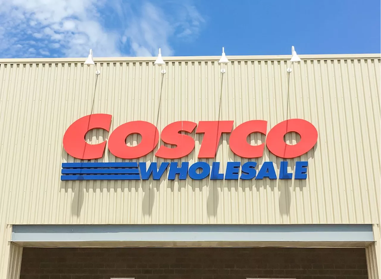 Costco's New Combo Pizzas Have One Major Flaw, Shoppers Say