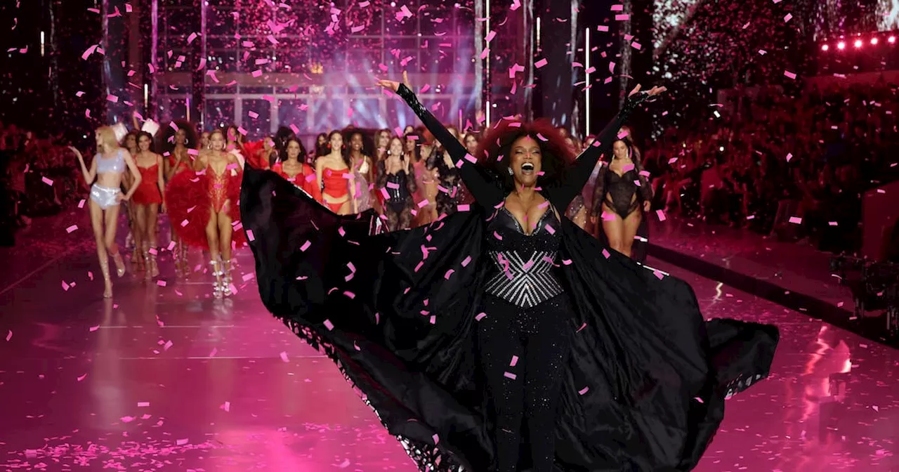 Victoria’s Secret Fashion Show regresó a Nueva York tras seis años